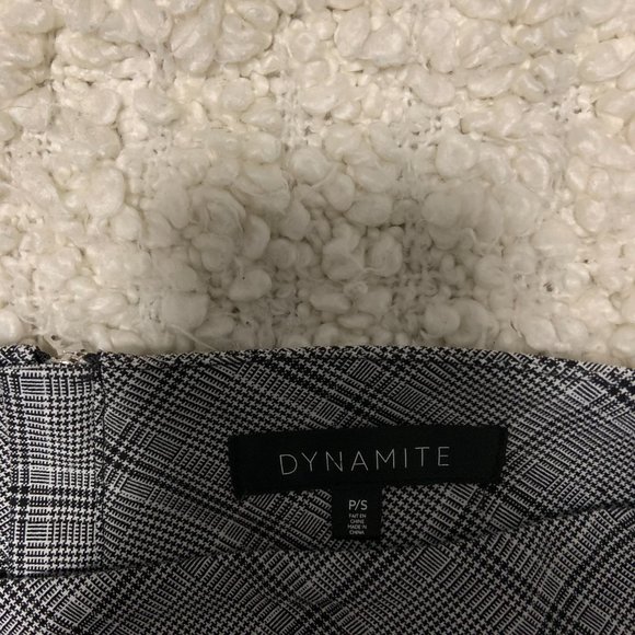 Grey Mini Skirt with Zipper Detail - Picture 4 of 4